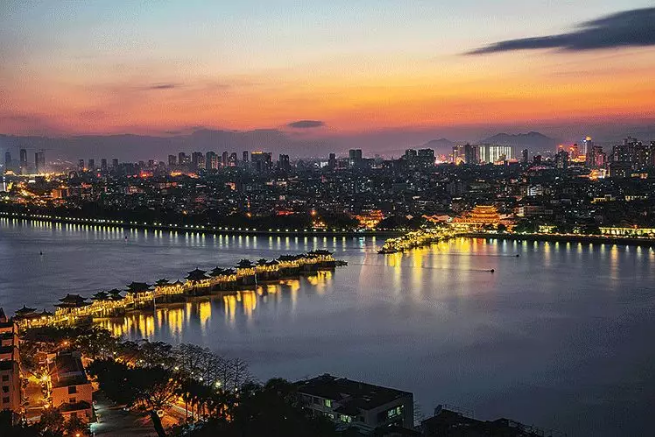 4706.2萬！米蘭·(milan)中國(guó)官方網(wǎng)站環(huán)境高質(zhì)量垃圾轉(zhuǎn)運(yùn)類設(shè)備助力潮州打造城市新面貌